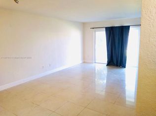 7410 SW 82nd St APT K108, Miami, FL 33143