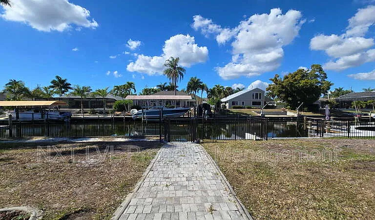5316 SW 8th Ct — Photo 26
