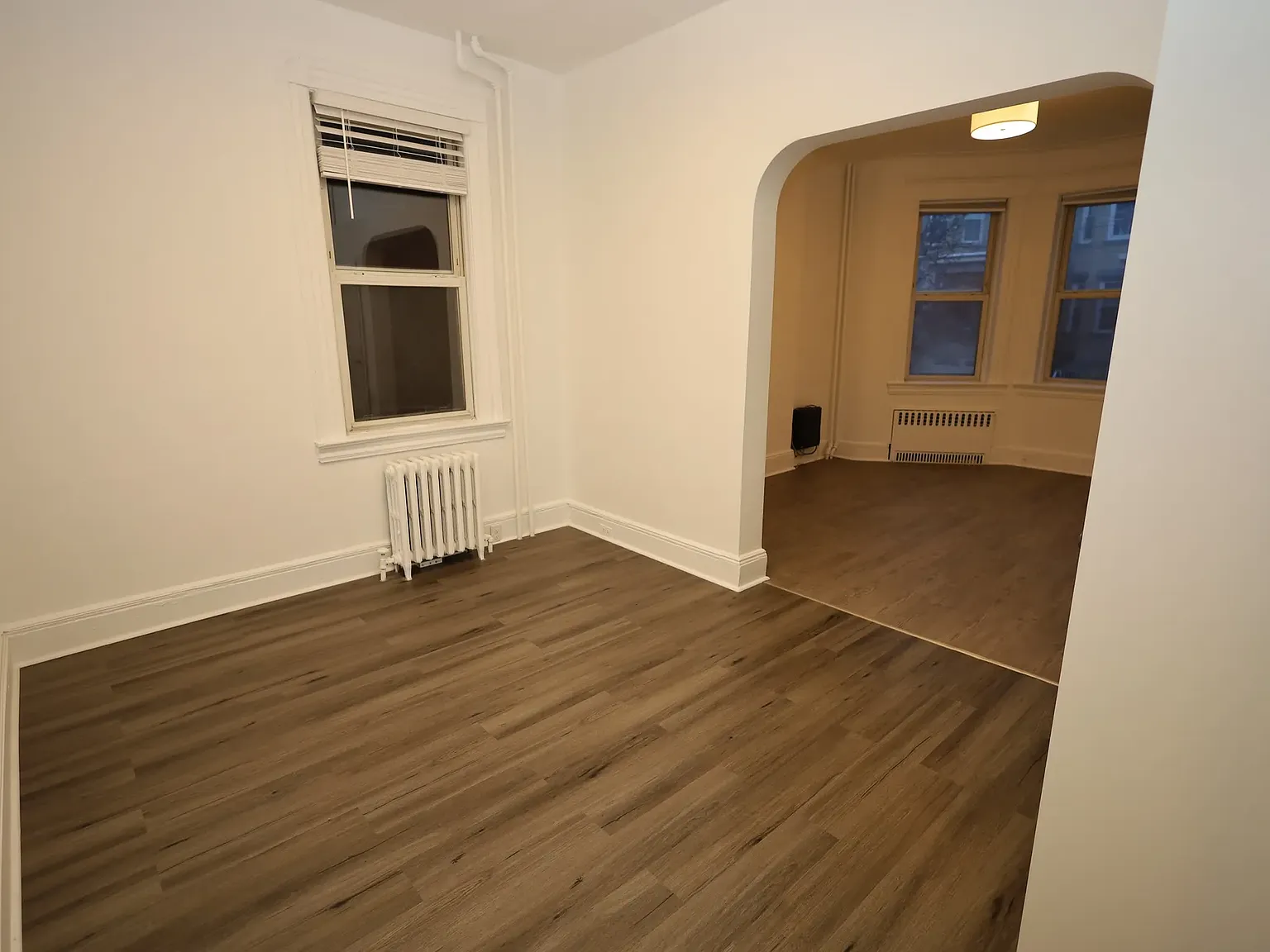 2 bed, 950 sqft, $2,850 — Photo 2