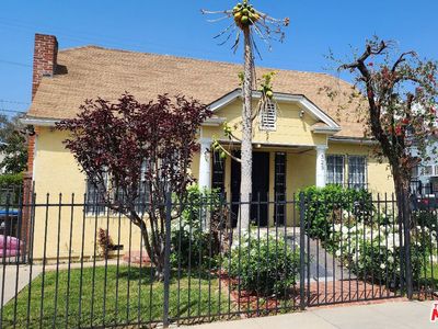 323 Hobart Pl, Los Angeles, CA, 90004