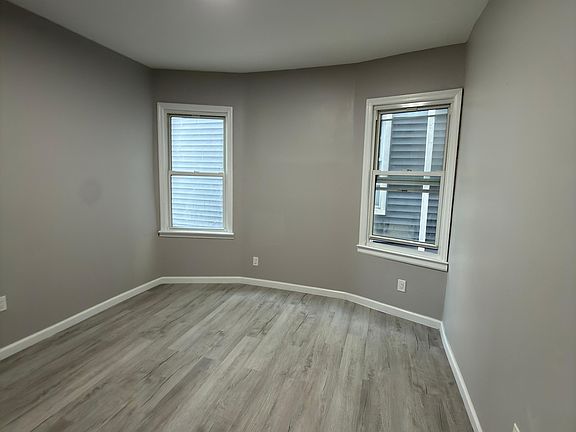 5th image of 190 Fulton St Floor 2