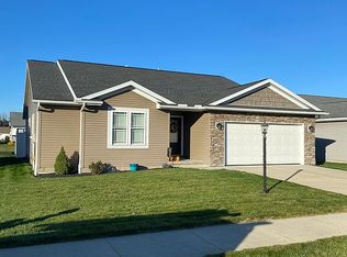 407 Sycamore Cir SE, New Philadelphia, OH