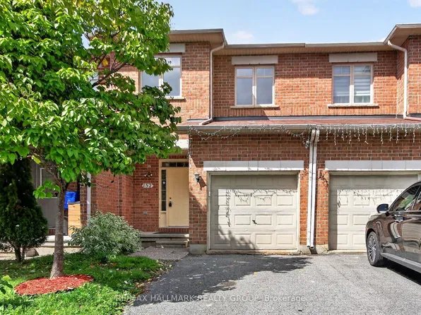 152 Calaveras Ave, Ottawa, ON K2J 5K4
