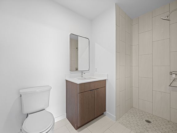 5th image of 30 Broad St #4e164c2f2