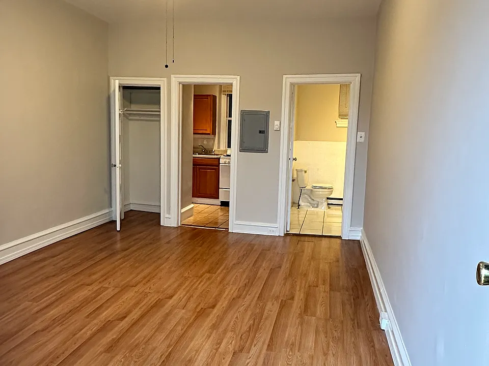 44 Victory Ave #102