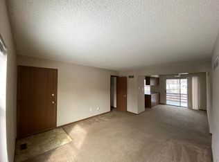 2308 Highland Hill Dr, Saint Peters, MO 63376
