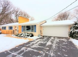 612 Park St, Dundee, IL 60118