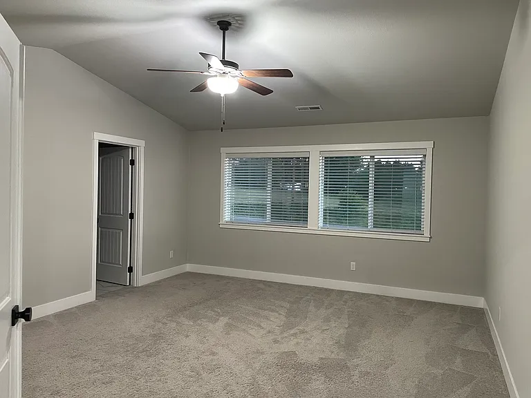 22405 SW Forest Creek Way — Photo 28