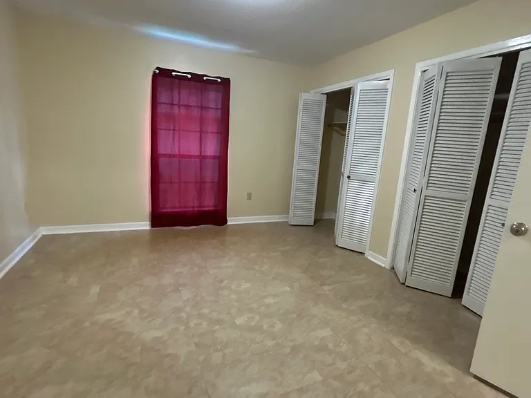 558 S Flannery Rd #B — Photo 2