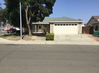 627 Lady Slipper Ln, Newman, CA 95360