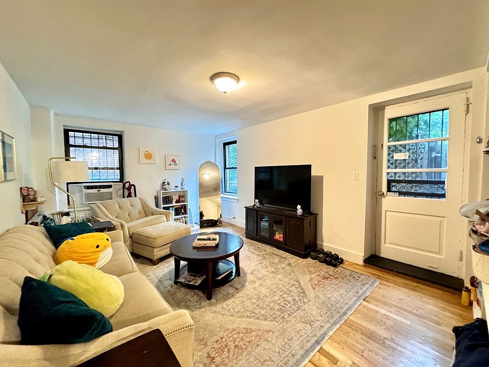1st image of 341 E 19th St APT D