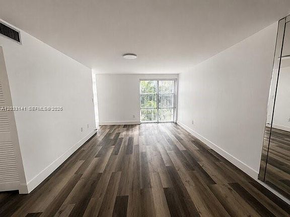 4th image of 17560 Atlantic Blvd APT 516