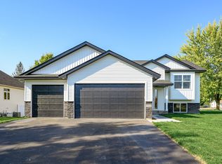 3344 Lachman Ct NE, Saint Michael, MN 55376