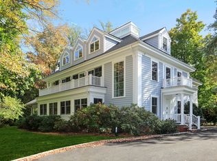 4 Valley Rd, Scarsdale, NY 10583