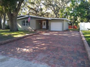 709 S 9th St, Leesburg, FL 34748