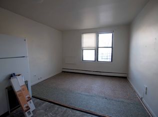 9400 Astoria Blvd #2, East Elmhurst, NY 11369
