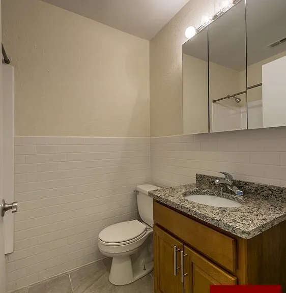 18 Westgate Dr — Photo 8