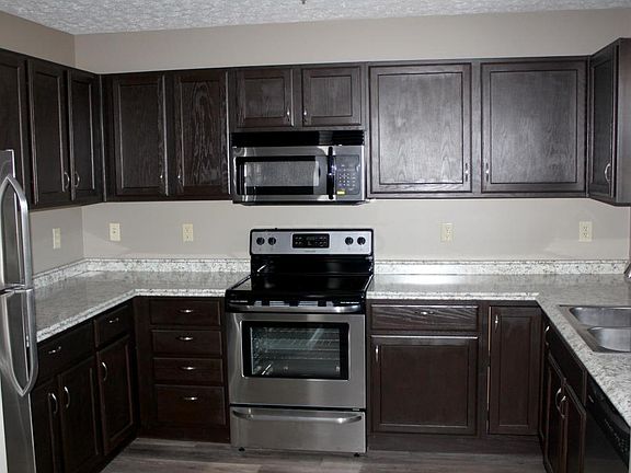 4th image of 7841 Grandlin Park Ct