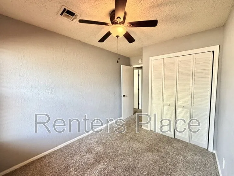 1920 N Desert Palm Ave — Photo 17