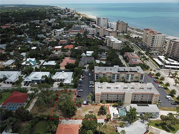 4th image of 820 Pillitteri Pl