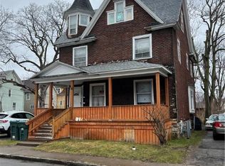 4 Schwarz St, Rochester, NY 14611