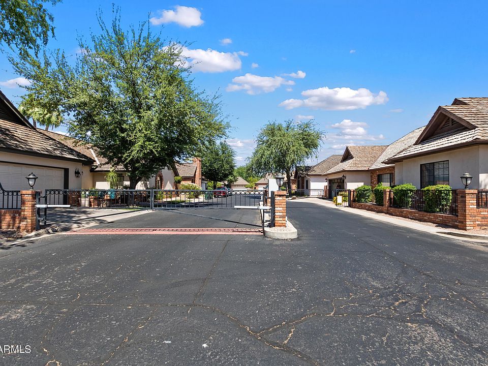1st image of 611 W GLENN Drive