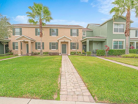 2nd image of 10990 Savannah Landing Cir