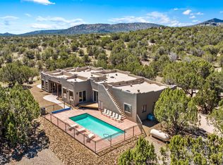 3855 W Ravenguard Rd, Paulden, AZ 86334