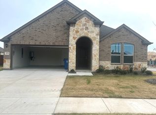 655 Divine Gardens Dr, Lavon, TX 75166