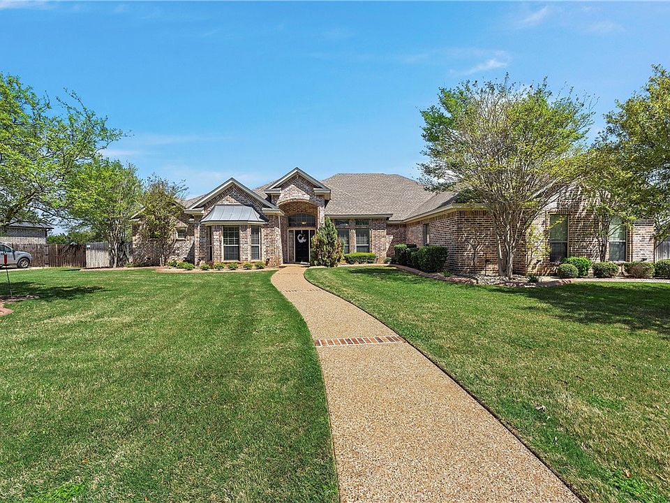 1st image of 246 Deer Field Ln