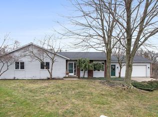 1910 Mapleview St SE, Kentwood, MI 49508