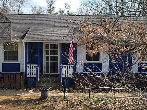 2nd image of 1602 Electric Ave