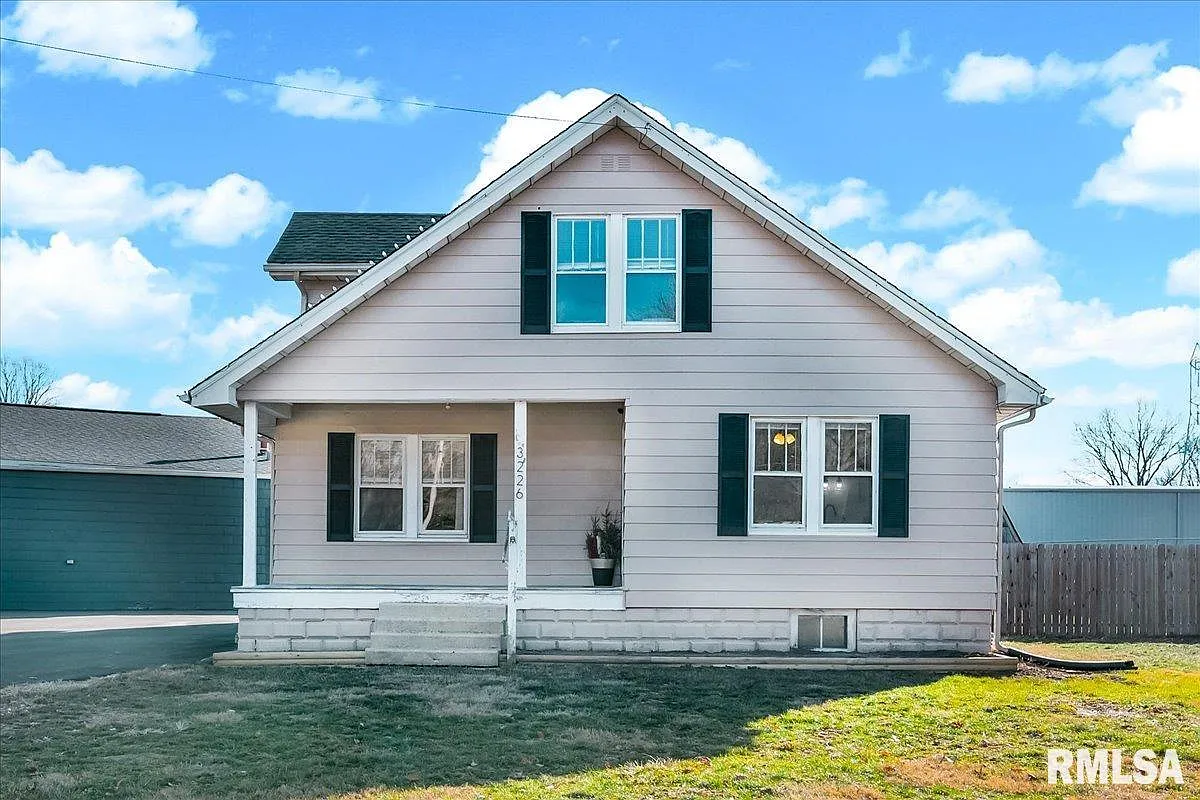 3226 Meadow Ave photo 1