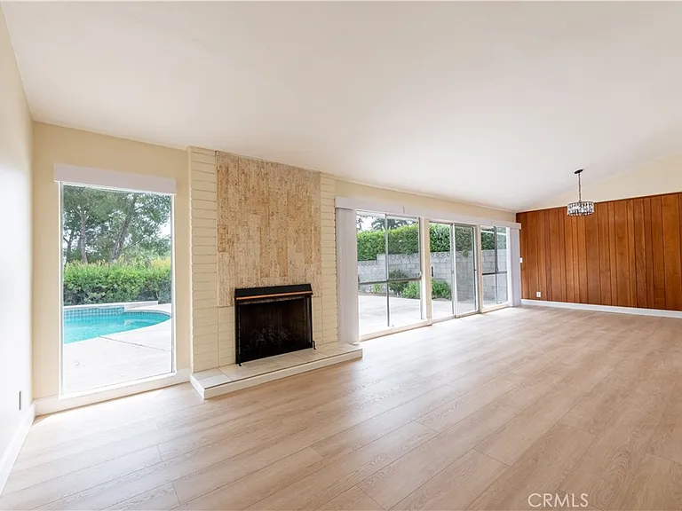 24221 Hatteras St — Photo 10