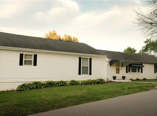 4601 Orchard Rd, Saint Joseph, MO 64505