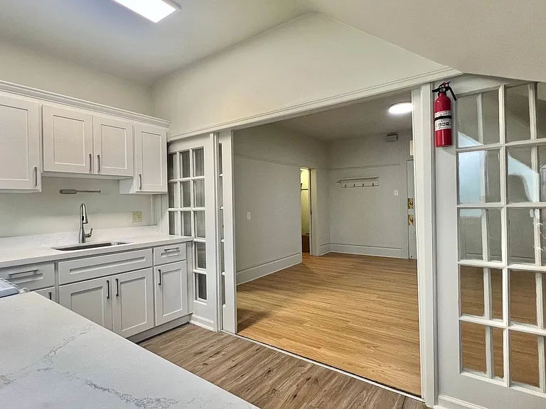 placement-1423Central — Photo 35