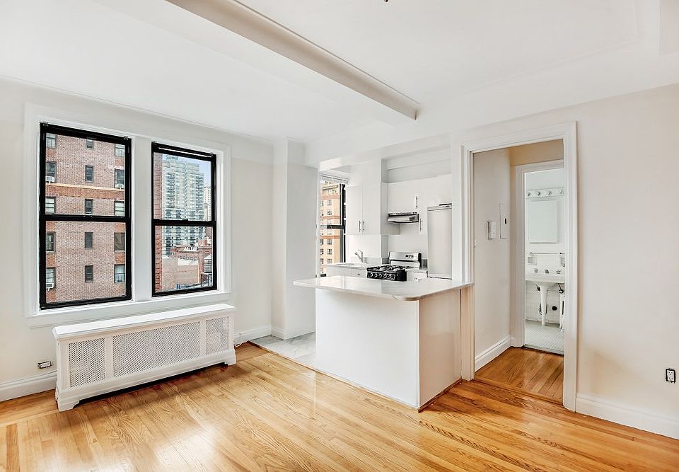 1st image of 301 E 21st St APT 12A