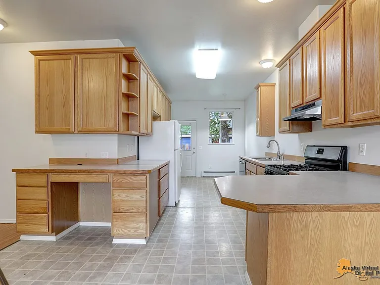 1105 W 34th Ave — Photo 20