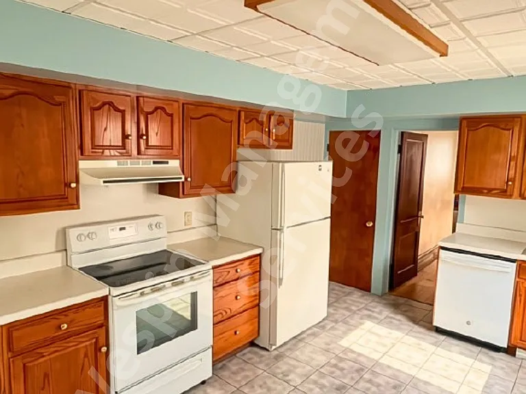 1734 W Norwegian St — Photo 25