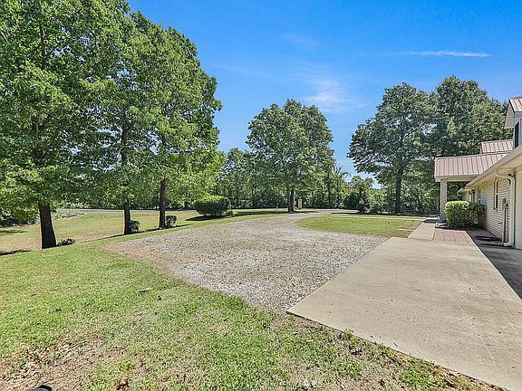 2nd image of 78374 S 4640th Rd