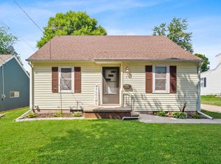 611 Van Buren St, Little Chute, WI 54140