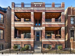 1308 W Addison St APT 2E, Chicago, IL 60613