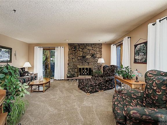 3rd image of 291 Montclair Dr
