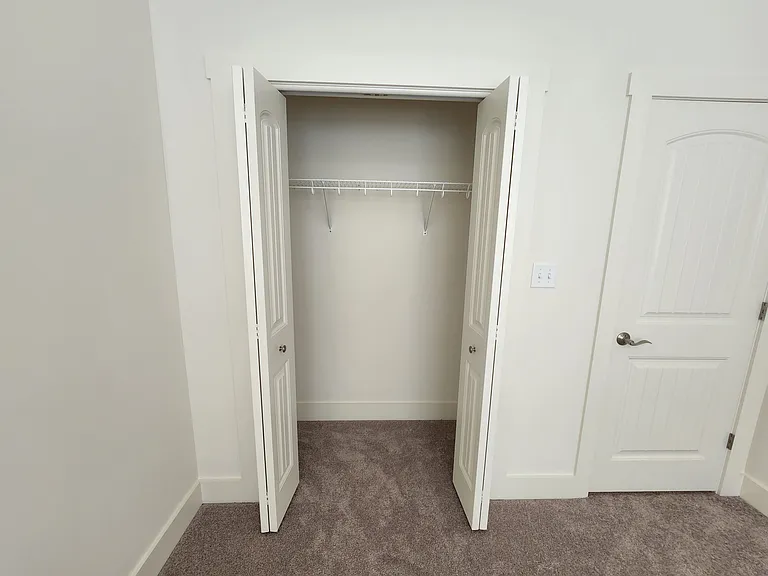 5435 Mendenhall Dr — Photo 17