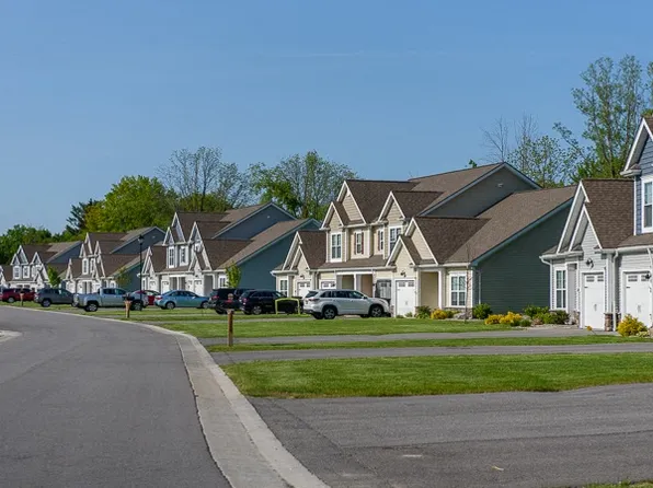 Green Wood Park Townhouses & Apartments