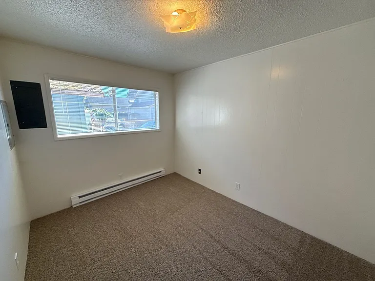 550 SW Levens St #21 — Photo 13