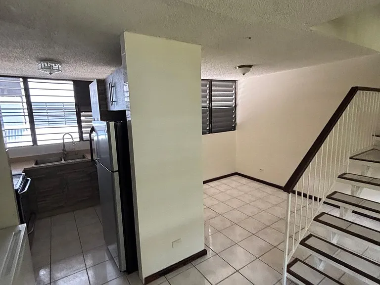 170 Avenue Arterial Hostos F1cond Parque Ctr — Photo 5