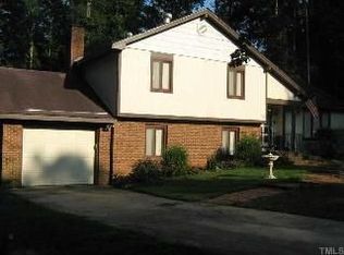 104 Queensbury Ct, Garner, NC 27529