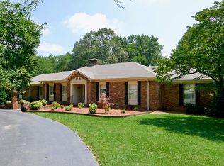 695 N Pickard Ave, Cookeville, TN 38501
