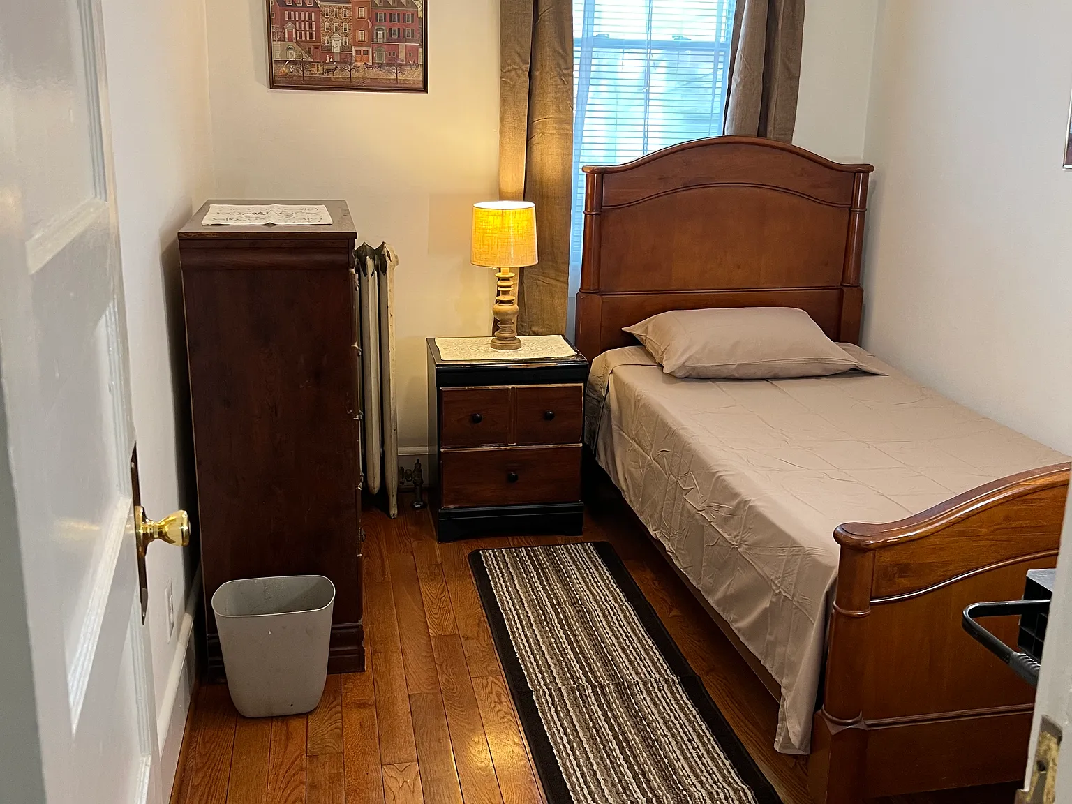 1 bed, 100 sqft, $895 — Photo 3